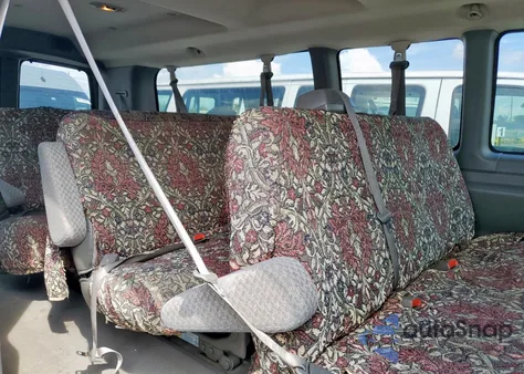 2003 Chevrolet Express G3500 from USA, damaged, VIN 1GAHG39U531200322